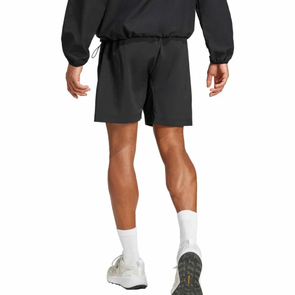adidas Streetwear< black