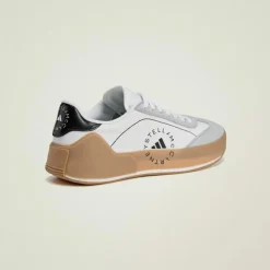 adidas Fitnessschuhe<· by Stella McCartney Court Boost Cloud White / Charcoal / Core Black