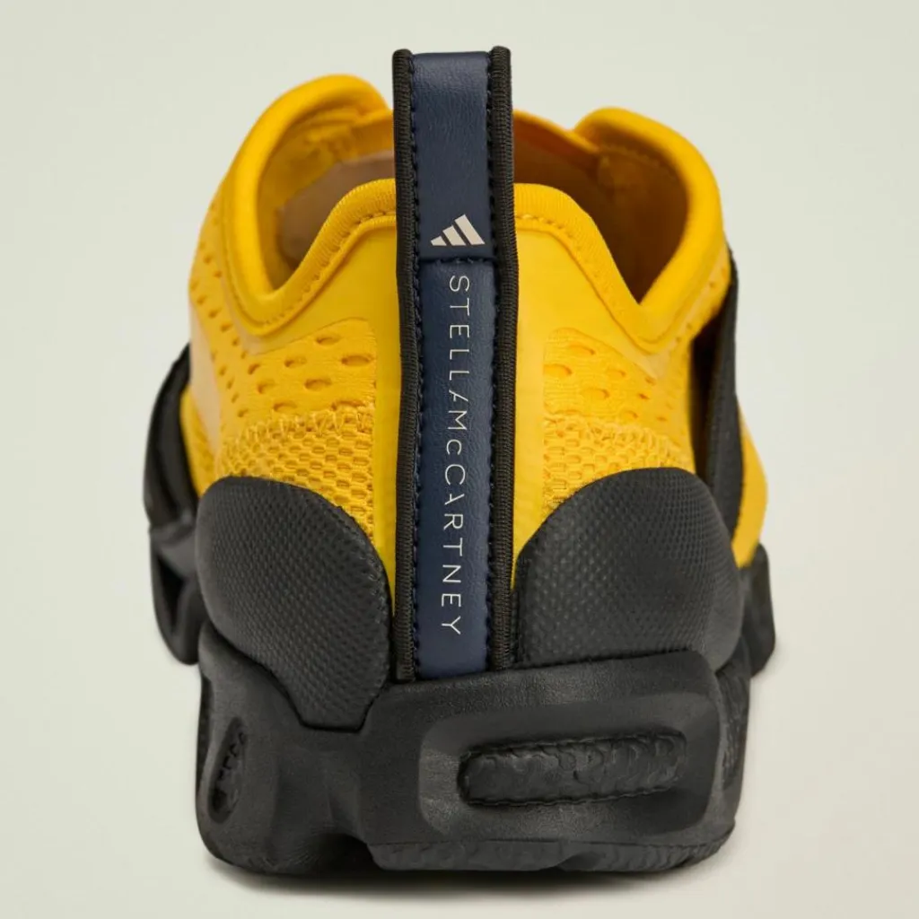 adidas Fitnessschuhe<· by Stella McCartney Sportswear X Bold Gold / Legend Ink / Core Black