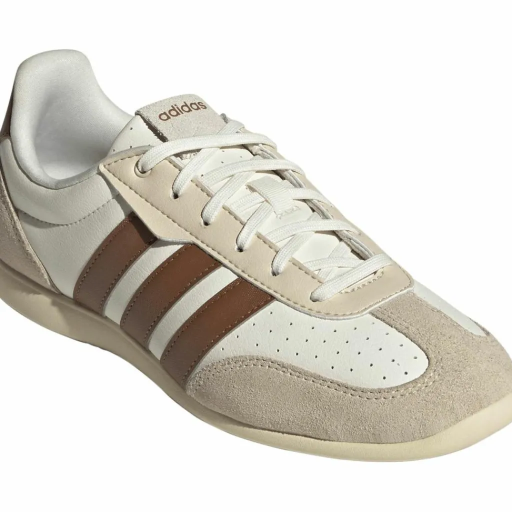 adidas Streetwear|Sneaker<· BARREDA LO owhite-dubr-warvan