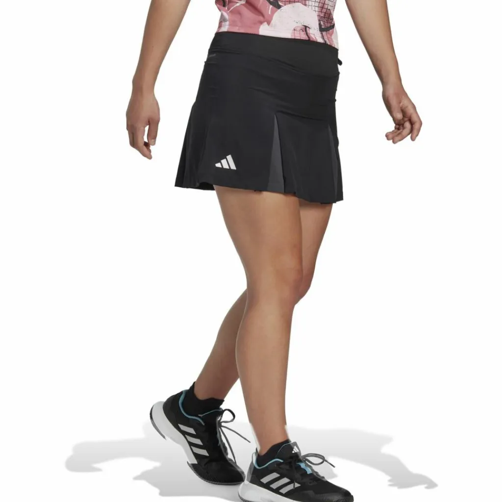 Clearance · Club Damen Tennis