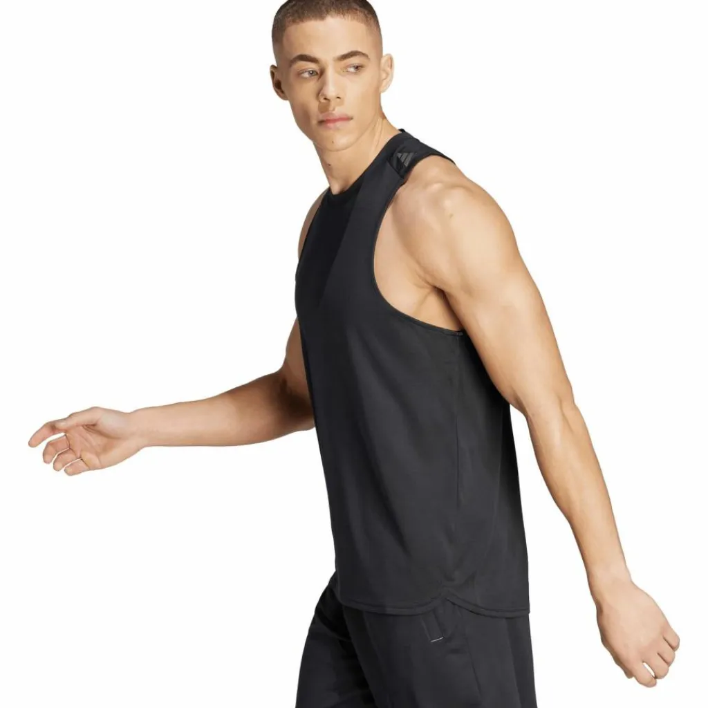 Sale · DESIGNED FOR TRAINING HEAT.RDY HIIT Herren Tops & Tanks