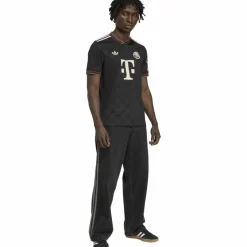 New · FC Bayern München 25/26 Ausweich Herren Fußball|Fußball