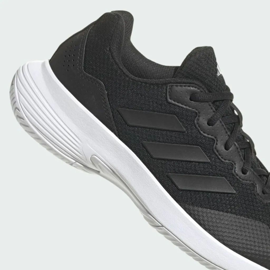 adidas Tennis<· Gamecourt 2.0 Tennisschuh Core Black / Core Black / Silver Metallic