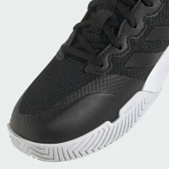 adidas Tennis<· Gamecourt 2.0 Tennisschuh Core Black / Core Black / Silver Metallic