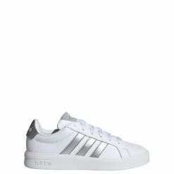adidas Sneaker<· GRAND COURT 3.0 KINDER UND TEENS SCHUH Cloud White / Silver Metallic / Silver Metallic