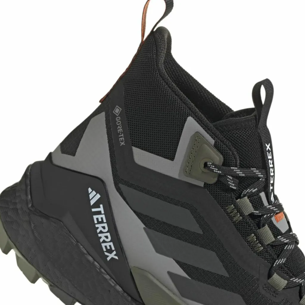 adidas Wanderschuhe<· GTX FREE HIKER 2 core black-carbon-olive strata