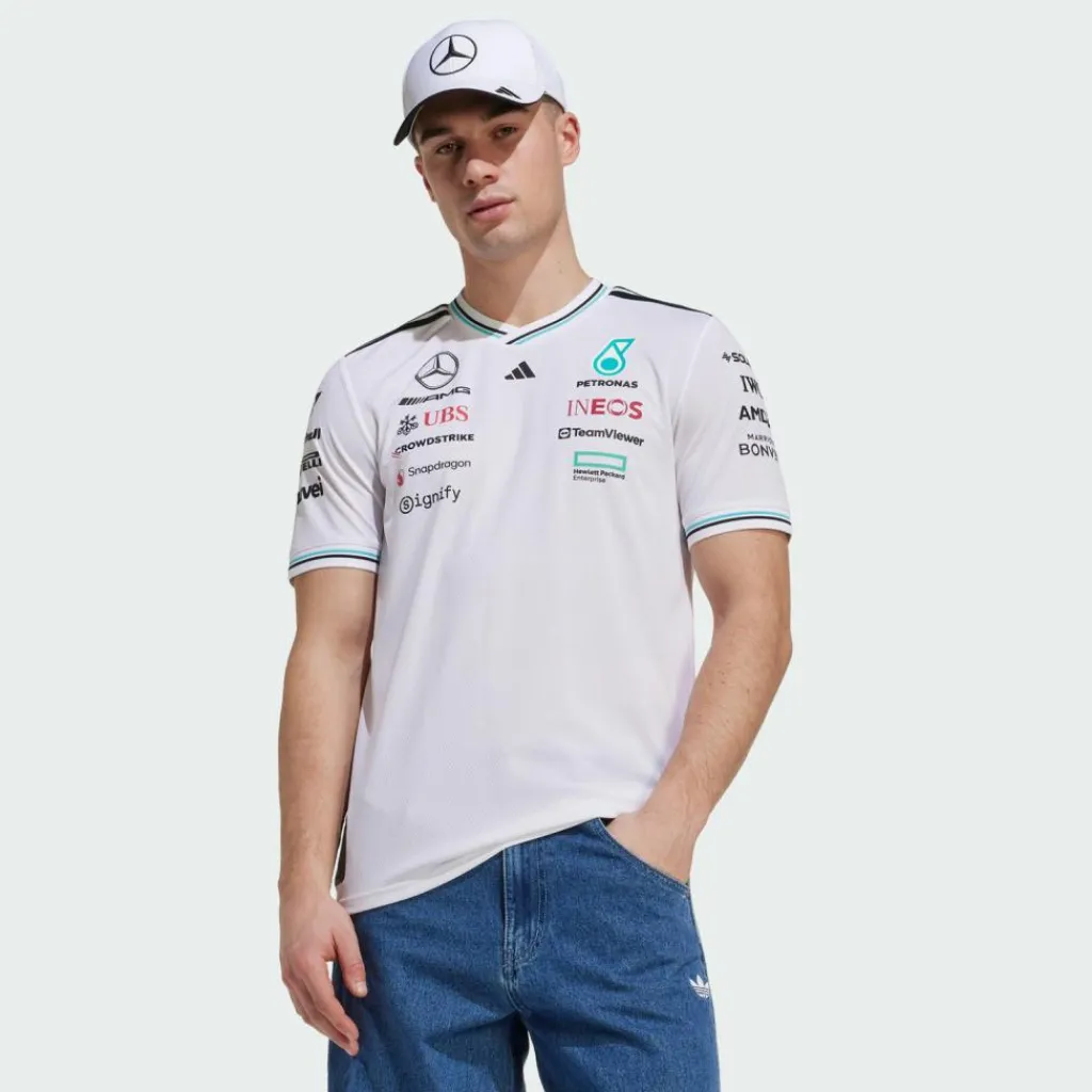 Discount · MERCEDES - AMG PETRONAS FORMULA ONE Herren Tops & Tanks