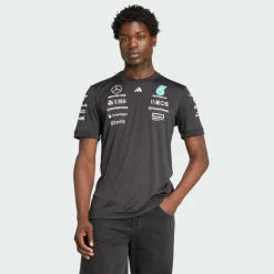 Sale · MERCEDES - AMG PETRONAS FORMULA ONE Herren Tops & Tanks