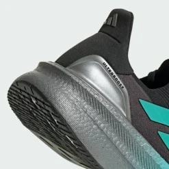 adidas Laufschuhe<· Mercedes - AMG Petronas Formula One Core Black / Semi Mint Rush / Iron Metallic