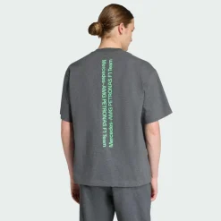 Sale · Mercedes - AMG Petronas Formula One Herren Tops & Tanks