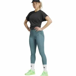 adidas Training|Yoga<· Power black