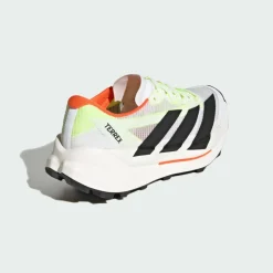 adidas Trailrunning|Laufschuhe<· Terrex Agravic TT Trail Running Schuh Cloud White / Core Black / Impact Orange