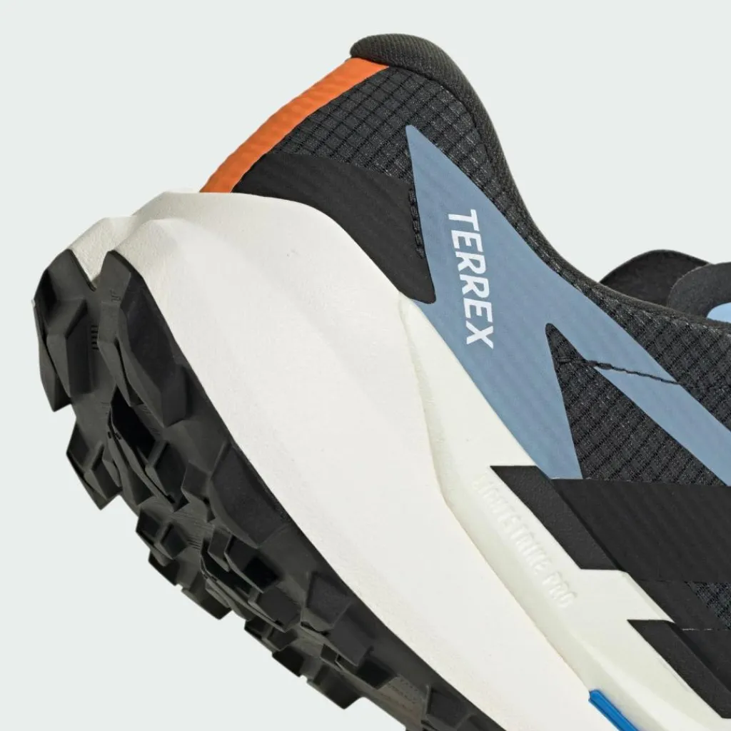 adidas Trailrunning|Laufschuhe<· Terrex Agravic TT Trail Running Schuh Core Black / Core Black / Ray Blue