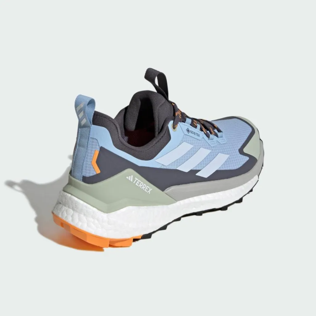 adidas Wanderschuhe<· Terrex Free Hiker 2.0 Low Gore-Tex Glow Blue / Crystal Sky / Aurora Onix