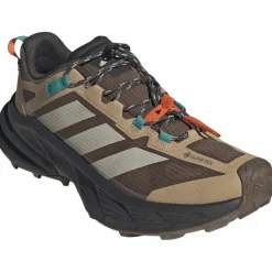 Sale · TERREX FREEHIKER SL Herren Wanderschuhe