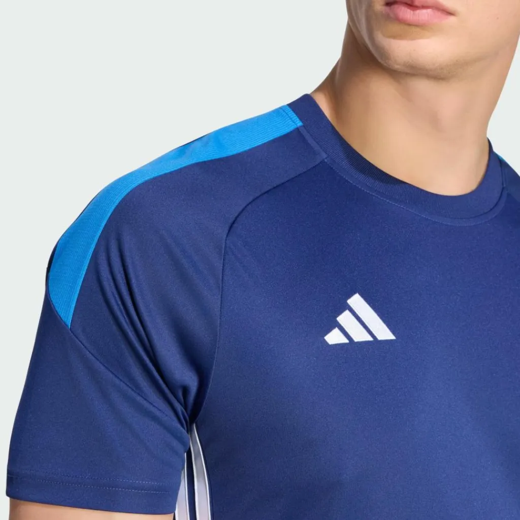 adidas Trikots<· TIRO 26 ESSENTIALS TRIKOT Dark Blue / Bright Royal / White