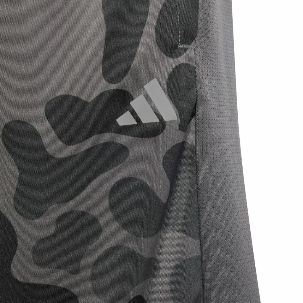 Outlet · TRAIN ESSENTIALS AOP Kinder Shorts