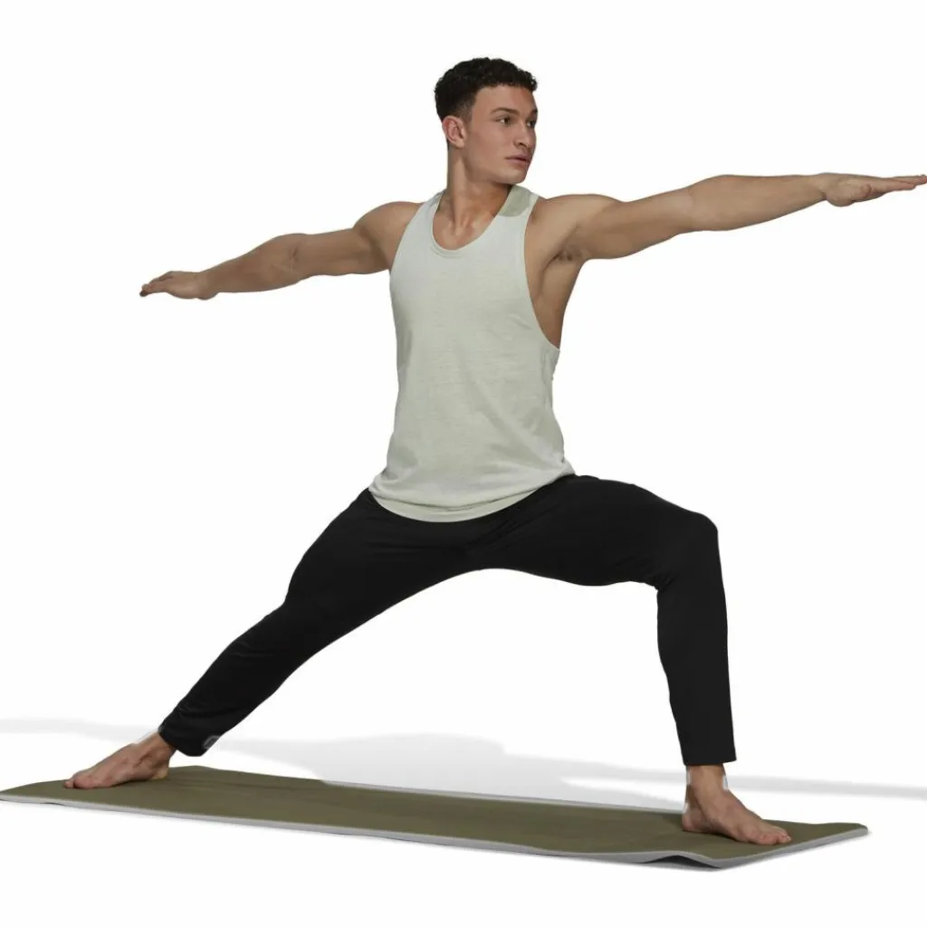 adidas Tops & Tanks<· Yoga linen green