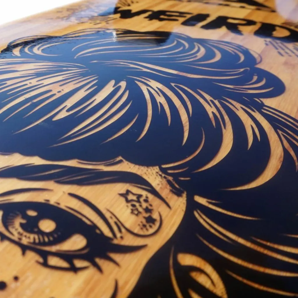 Apollo Skateboarding<· Weird holz