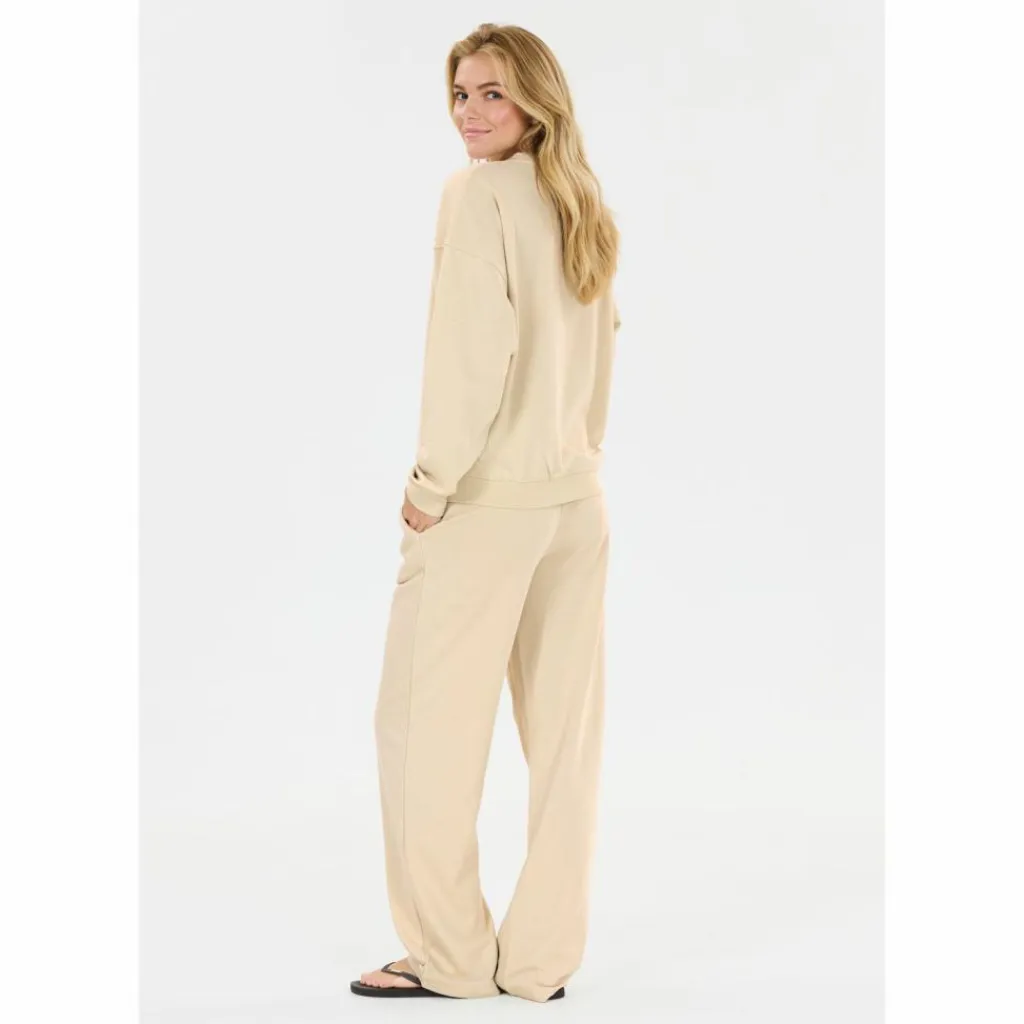 Athlecia Pullover & Sweats<· Crecy 1106 Oatmeal