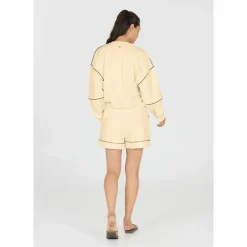 Athlecia Yoga|Yoga<· Nandy 1145 Whisper White