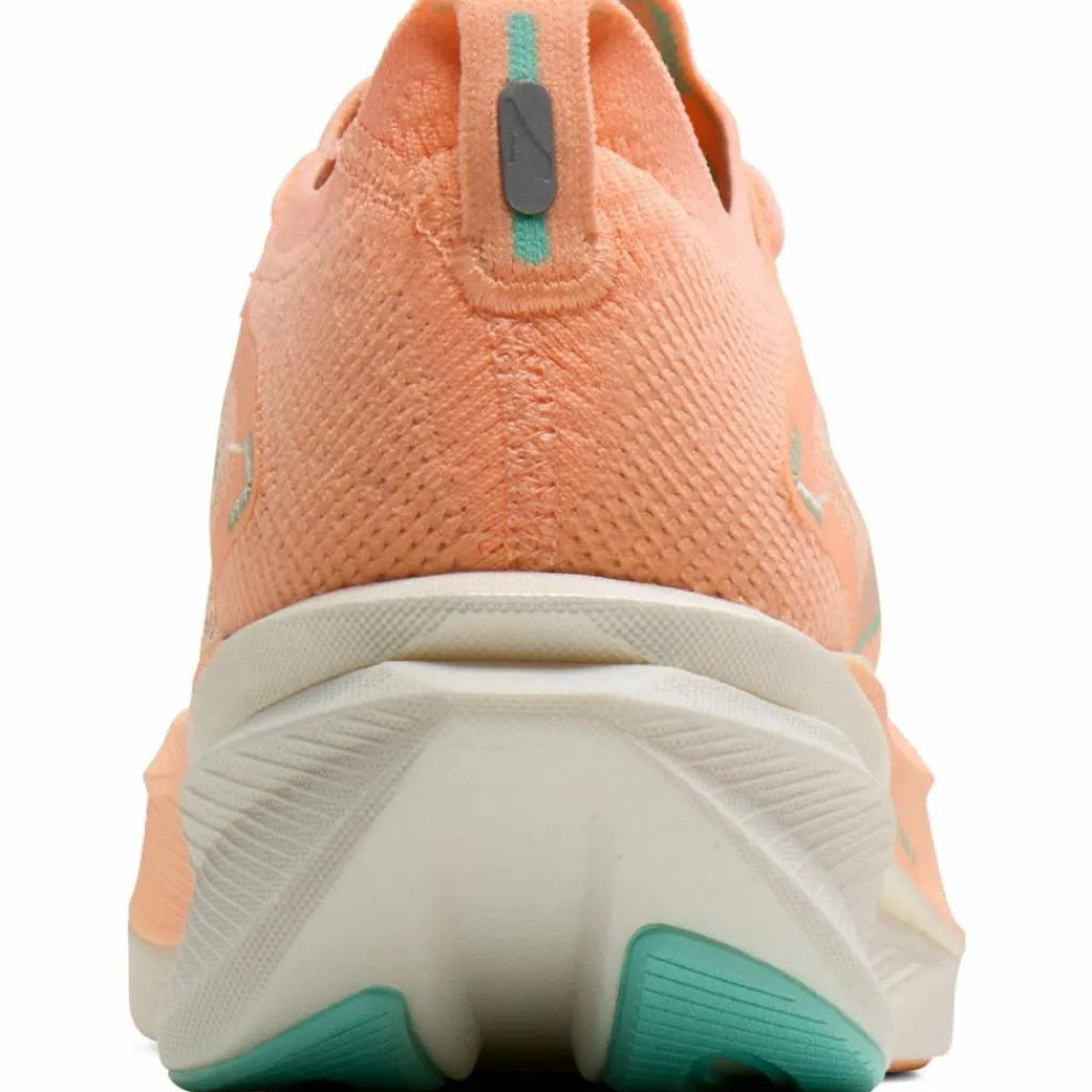 Brooks Laufschuhe<· Hyperion Max 3 coral-yucca-coconut