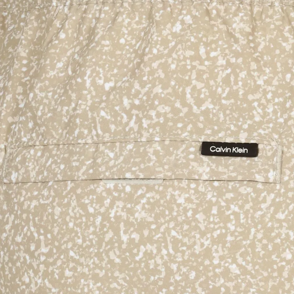 Calvin Klein Schwimmen<· ESSENTIALS granite chalk aop