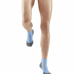 CEP Socken<· LIGHT MERINO HIKING COMPRESSION SOCKS berry