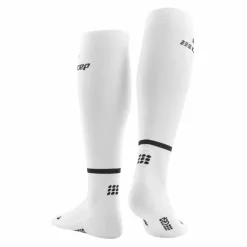 Online · THE RUN COMPRESSION SOCKS KNEE-HIGH Damen Socken