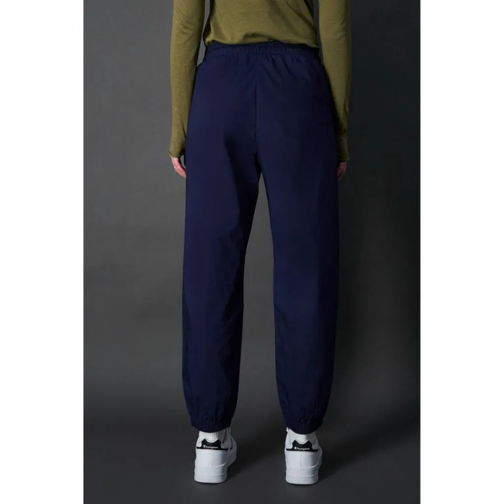 Discount · Minimalist Resort Damen Loungewear