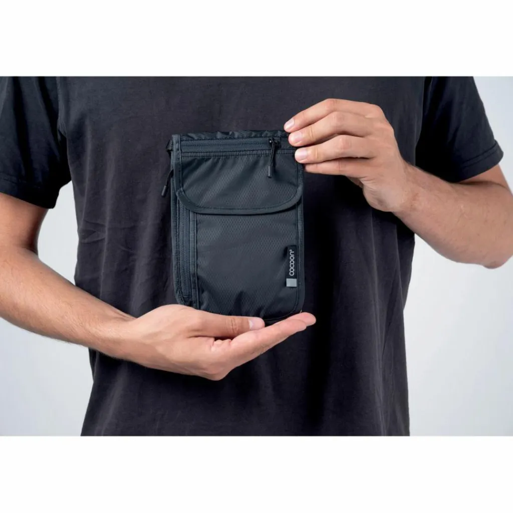 COCOON Travel|Travel<· Neckwallet light phantom black