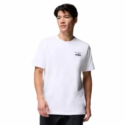 Columbia Urban Outdoor<· Explores Canyon white-peaks and waves