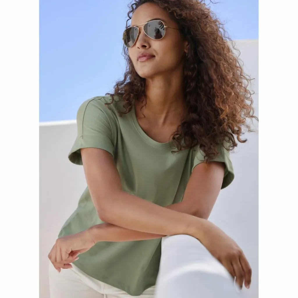 Copenhagen Studios Shirts<· T-Shirt light olive