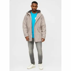 Derbe Winterjacken<· Trekholm cobblestone/lava smoke