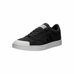 Discount · Active Lo Cut Skateboarding