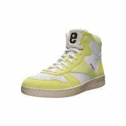 New · Carl Skateboarding