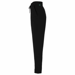 Outlet · STMNT Women Handball