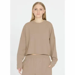 Hot · Clairen Kinder Pullover & Sweats