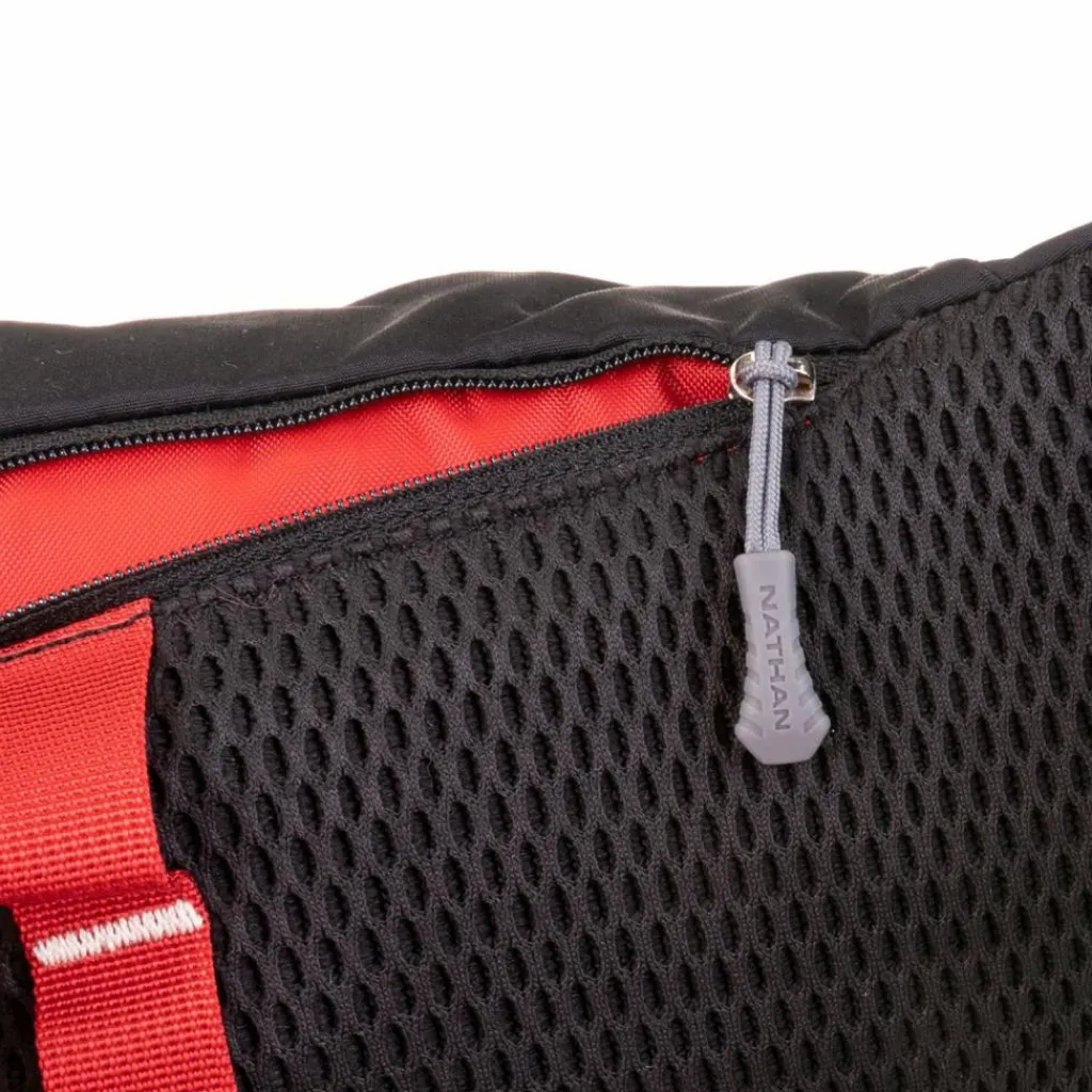 NATHAN Trinkzubehör|Trinkzubehör<· RUN SLING 2L black-ribbon red