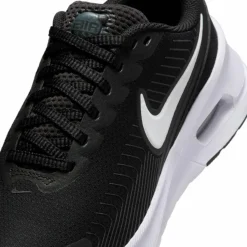 Nike Streetwear|Sneaker<· Air Max Nuaxis black-white-dark grey-comet red