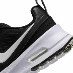 Nike Streetwear|Sneaker<· Air Max Nuaxis black-white-dark grey-comet red