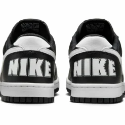 Nike Sneaker<· Big black-white