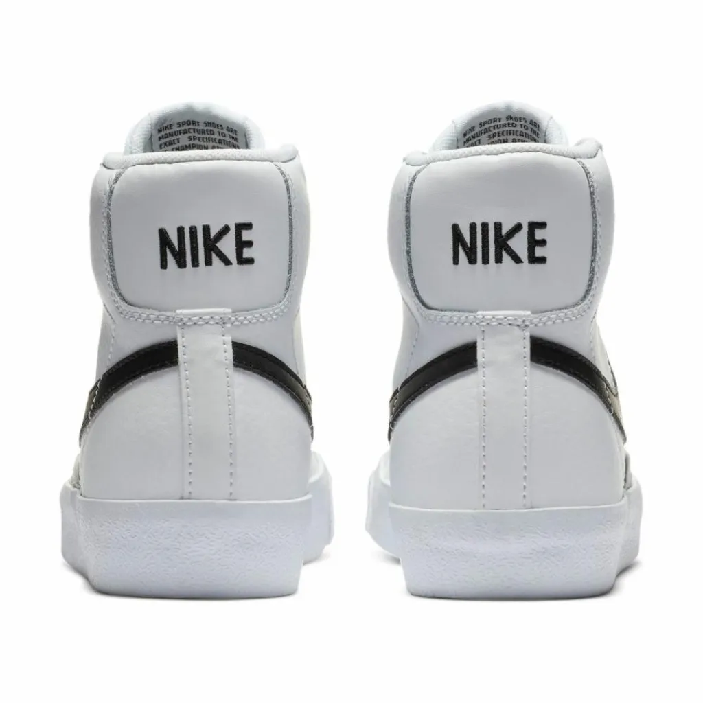 Nike Sneaker<· BLAZER 77 white-black-total orange