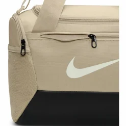 Nike Sporttaschen|Taschen<· Brasilia-XS-25L desert khaki-black-sail