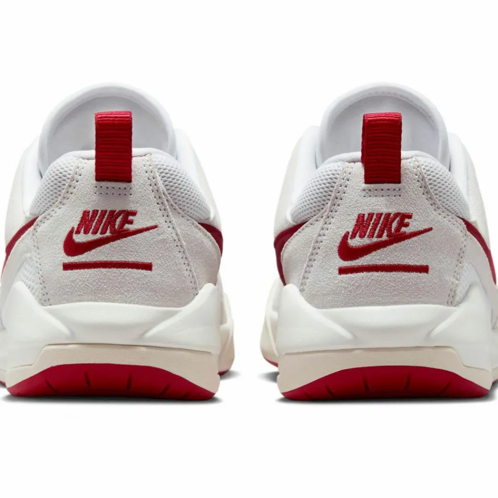 Clearance · CMFT ERA Herren Basketball|Basketball