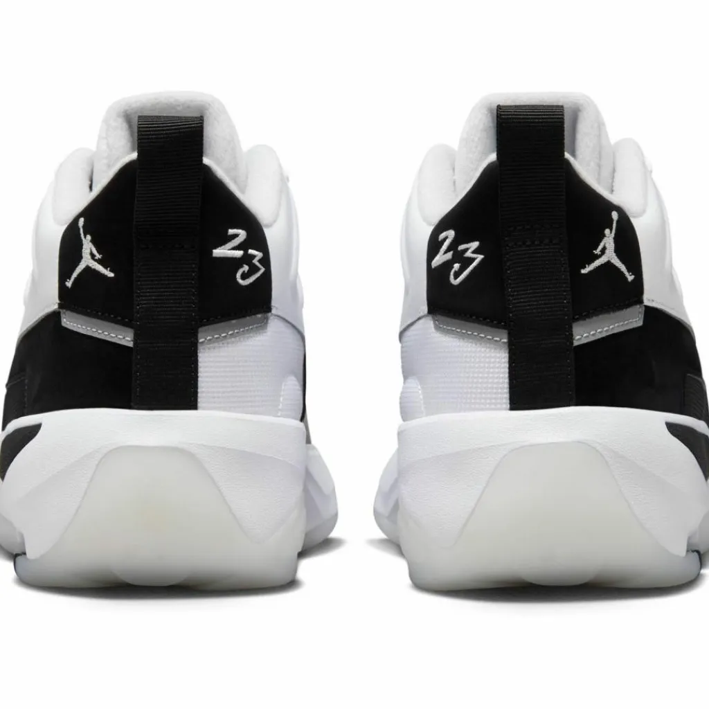 Nike Basketball|Basketball<· JORDAN MAX AURA 7 white-black-summit white