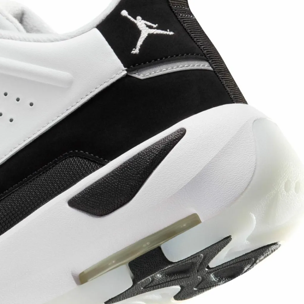 Nike Basketball|Basketball<· JORDAN MAX AURA 7 white-black-summit white