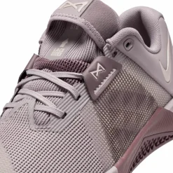 Nike Training|Training<· METCON 10 lt violet ore-silt red-tattoo