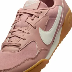 Nike Streetwear|Sneaker<· TERRA MANTA particle pink-sail-gum light brown